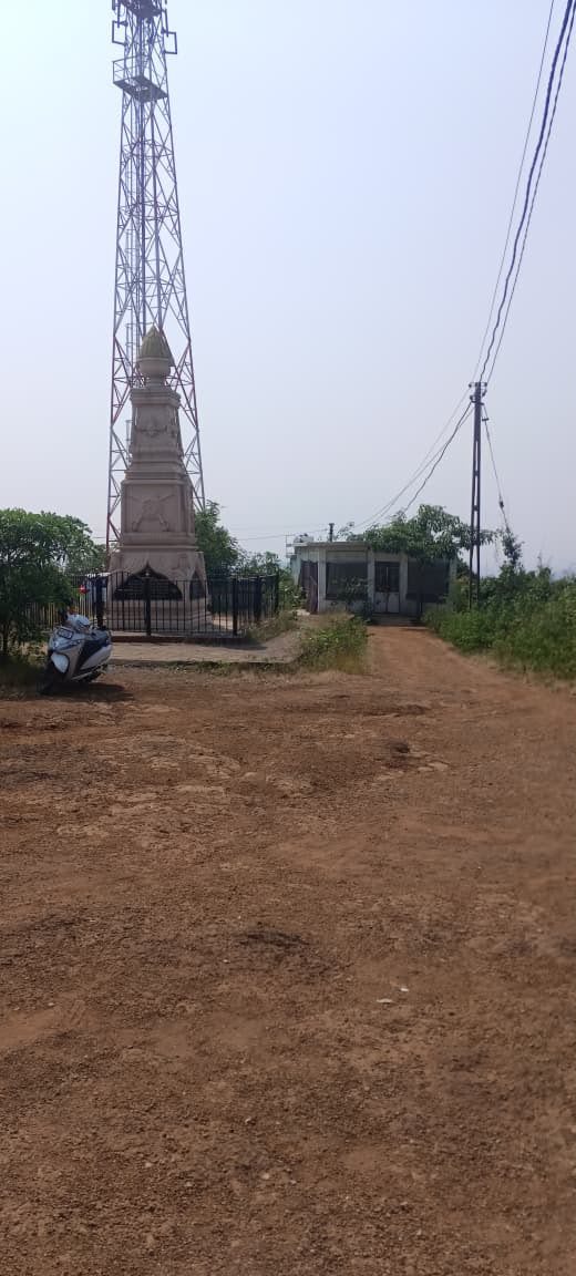 Ajmal Gadh mountain cleanup — photograph 2