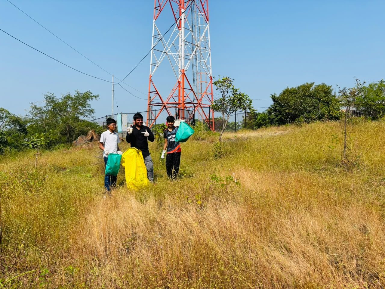 Ajmal Gadh mountain cleanup — photograph 43