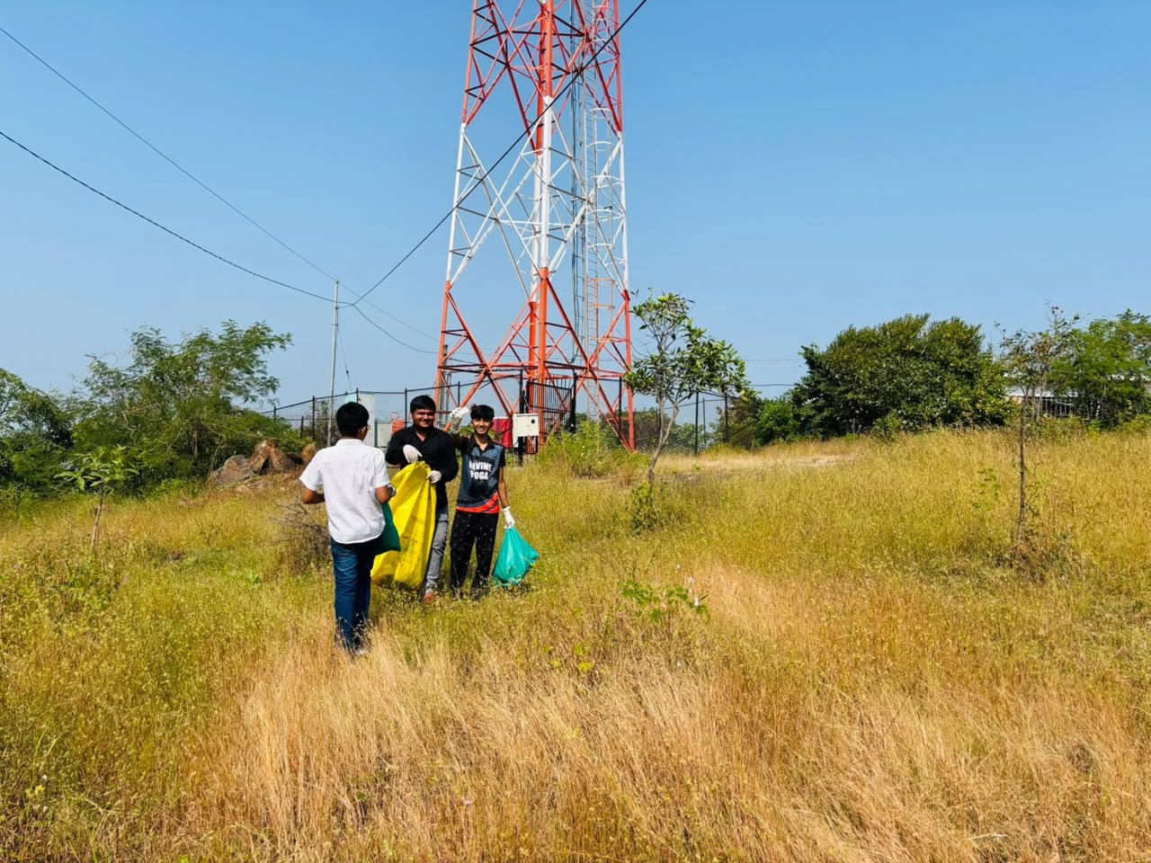 Ajmal Gadh mountain cleanup — photograph 44