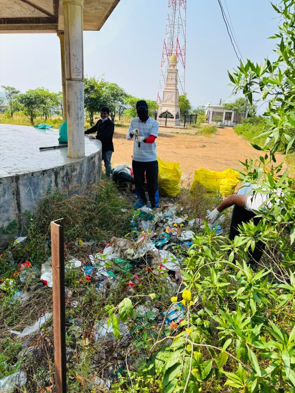 Ajmal Gadh mountain cleanup — photograph 45