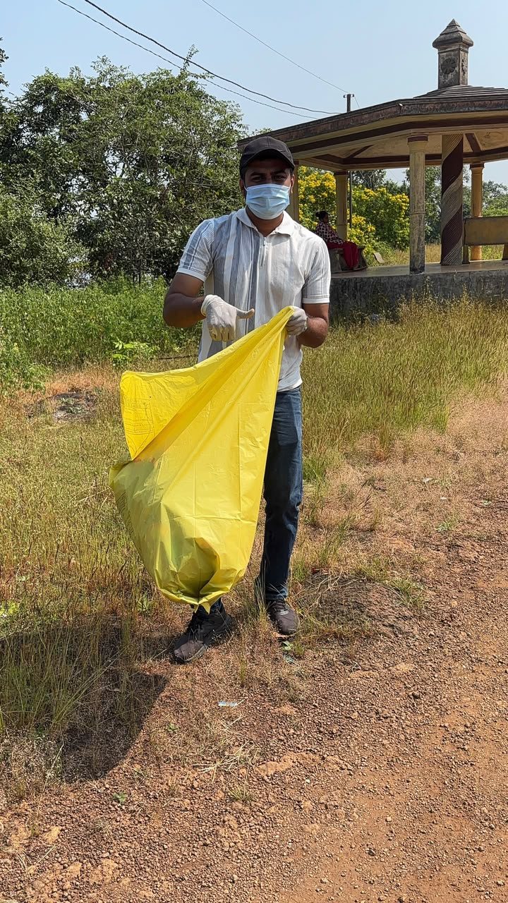 Ajmal Gadh mountain cleanup — photograph 48