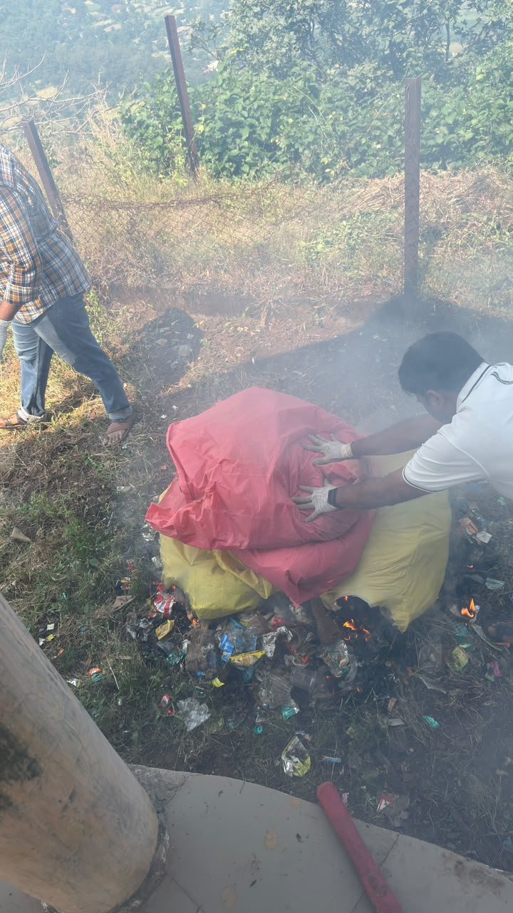 Ajmal Gadh mountain cleanup — photograph 52