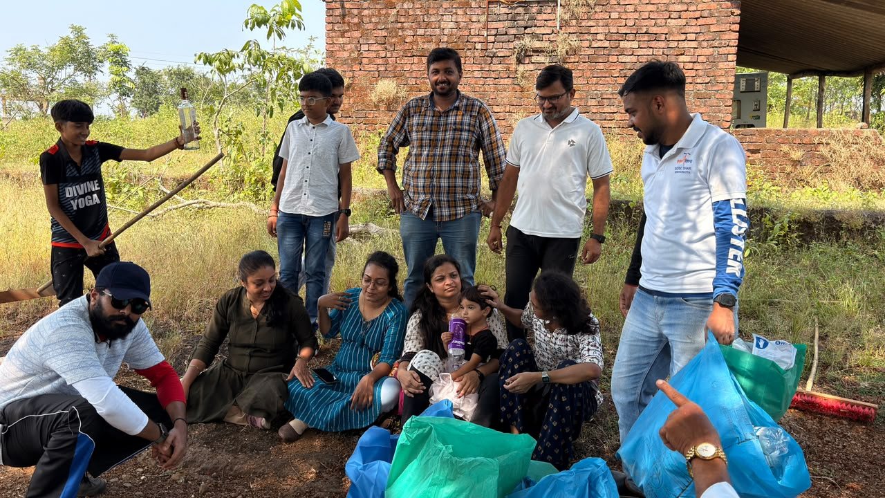 Ajmal Gadh mountain cleanup — photograph 54